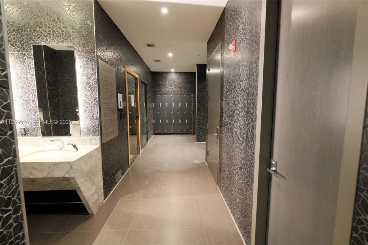 1080 Brickell Ave, Unit 3904, Miami, FL 33131 Photo