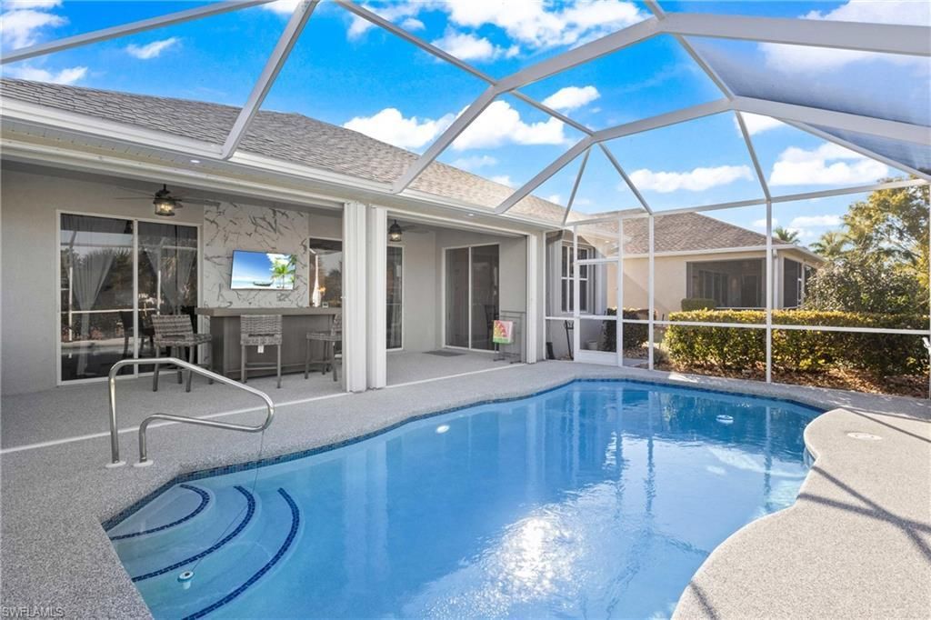 9346 Palm Island Cir, North Fort Myers, FL 33903 Photo