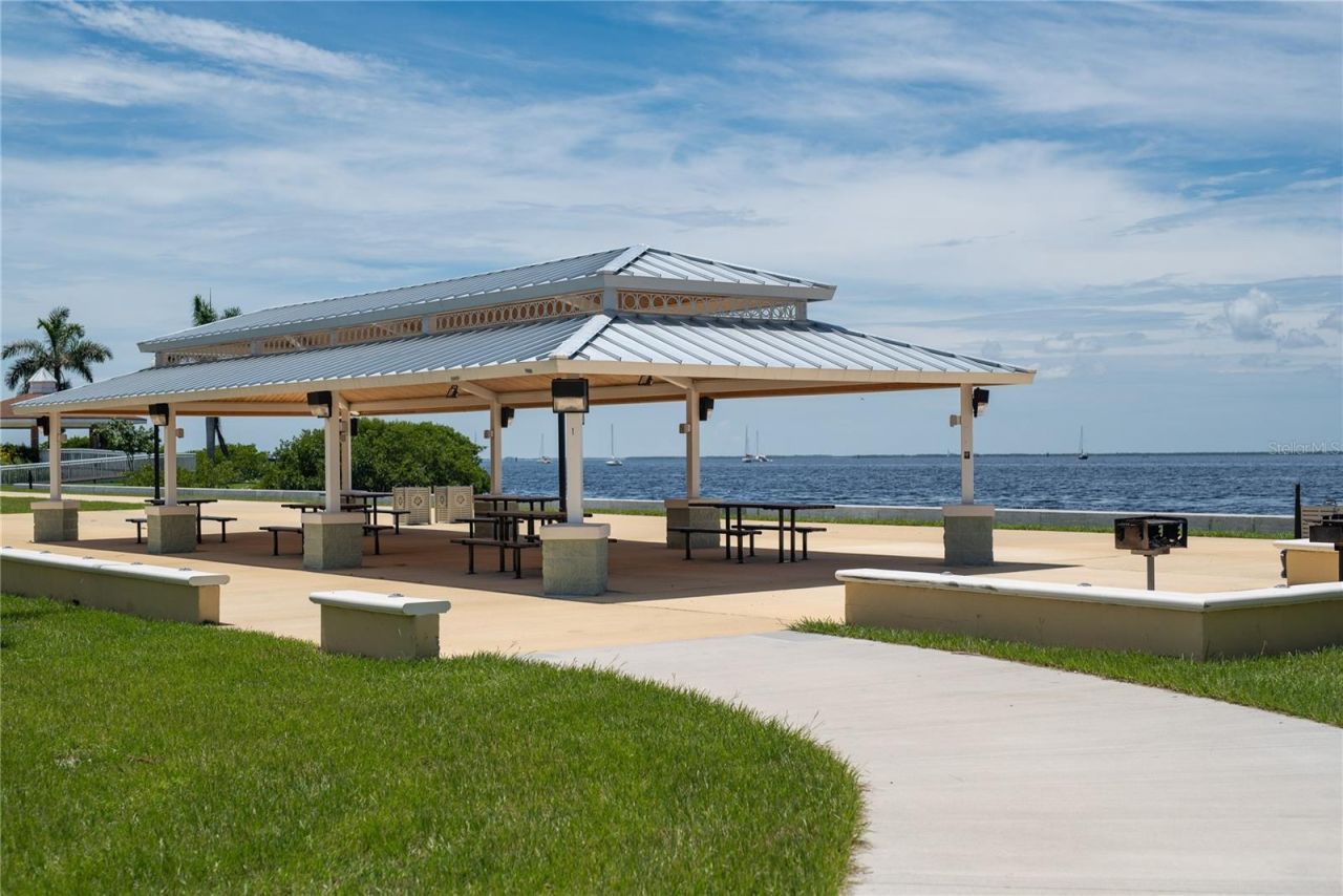 1425 Park Beach Circle, Unit 1310, Punta Gorda, FL 33950 Photo