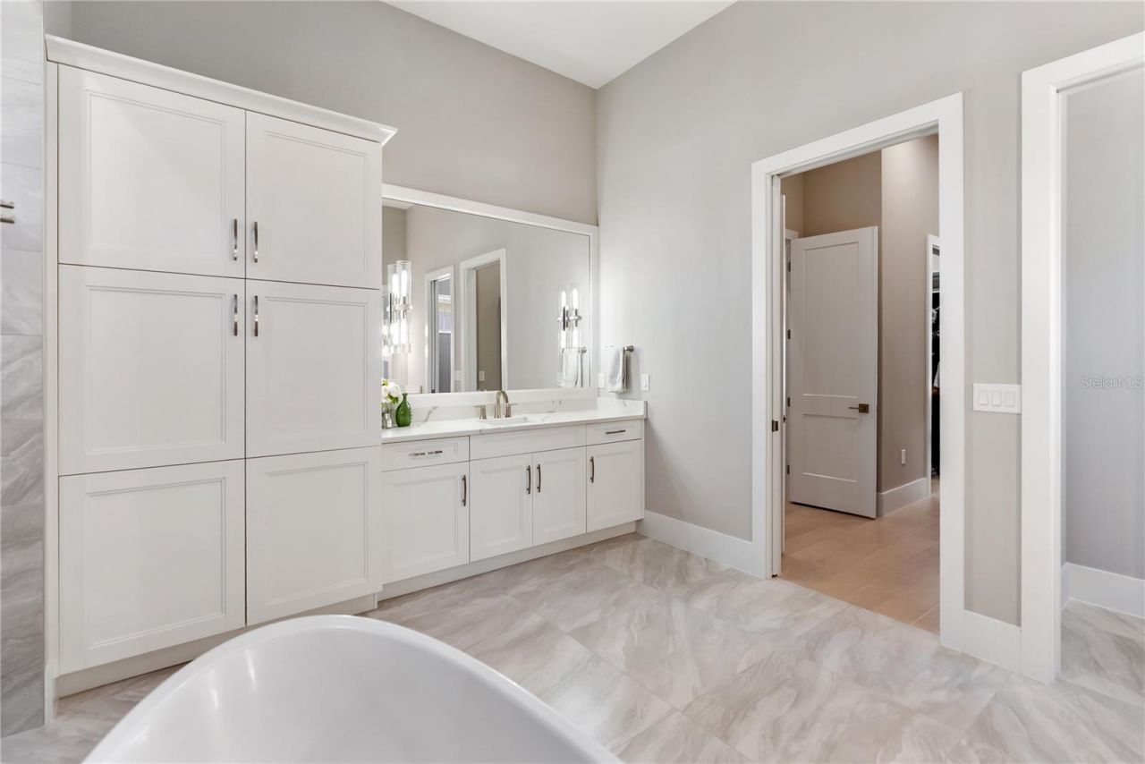 17014 Clearlake Avenue, Lakewood Ranch, FL 34202 Photo