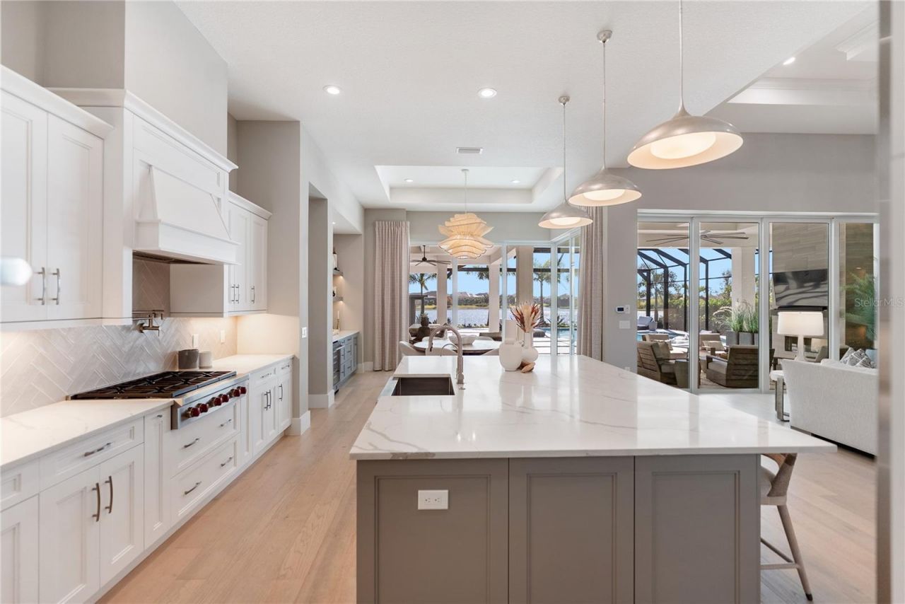 17014 Clearlake Avenue, Lakewood Ranch, FL 34202 Photo