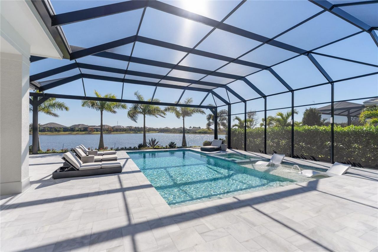 17014 Clearlake Avenue, Lakewood Ranch, FL 34202 Photo