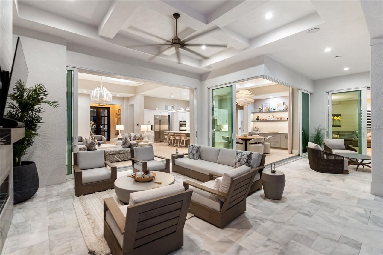 17014 Clearlake Avenue, Lakewood Ranch, FL 34202 Photo