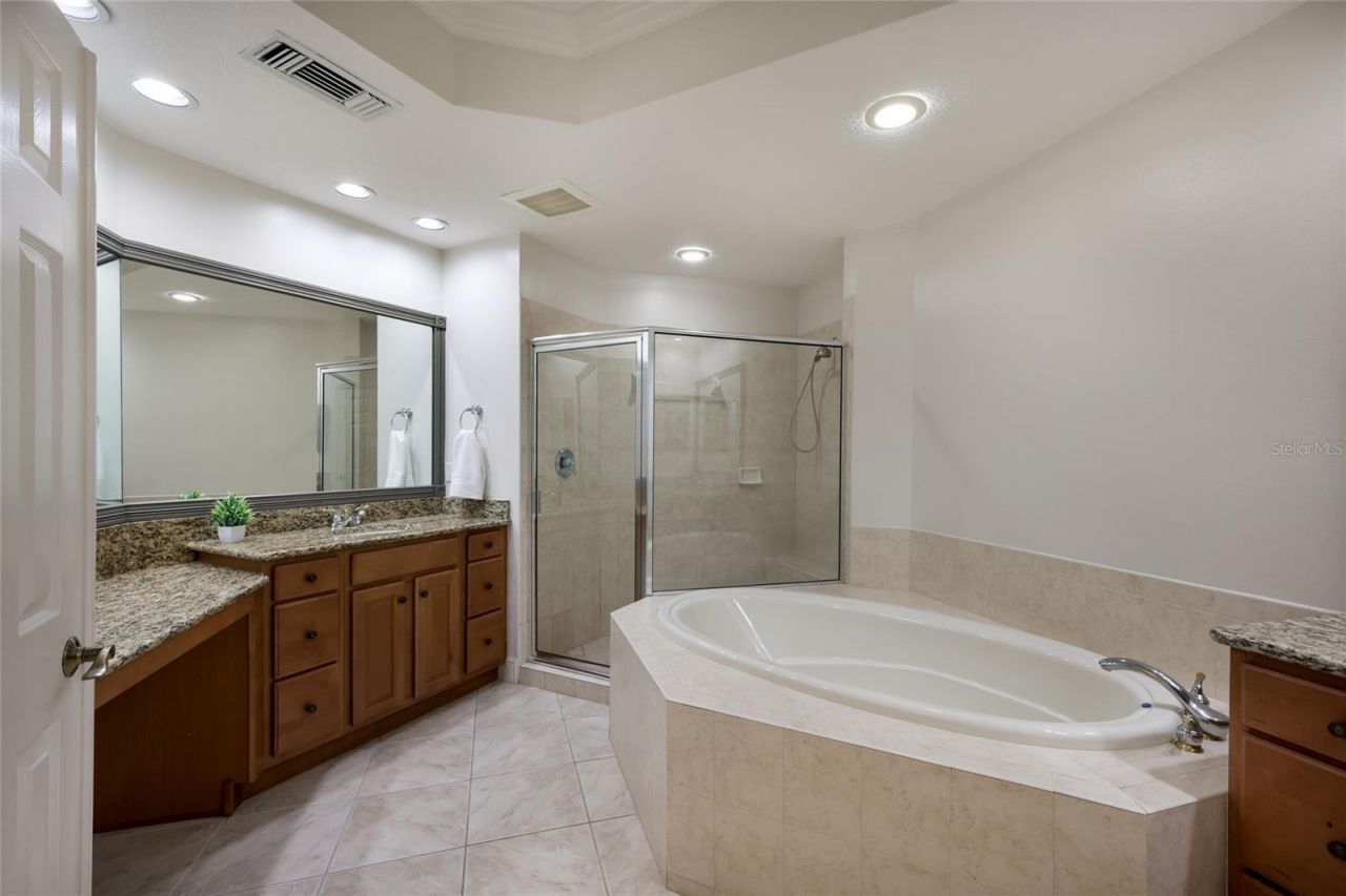6422 Watercrest Way, Unit 302, Lakewood Ranch, FL 34202 Photo