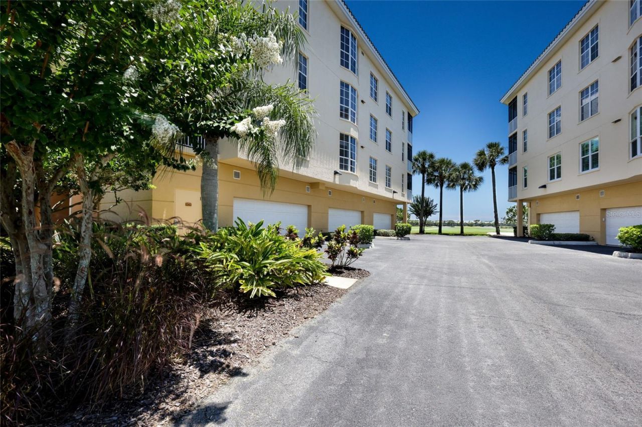 6422 Watercrest Way, Unit 302, Lakewood Ranch, FL 34202 Photo