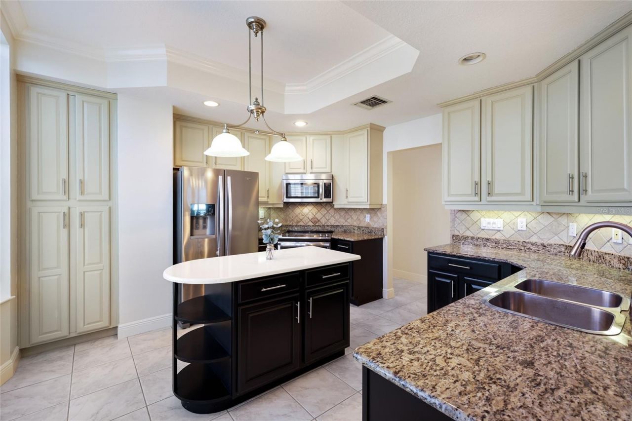 6422 Watercrest Way, Unit 302, Lakewood Ranch, FL 34202 Photo