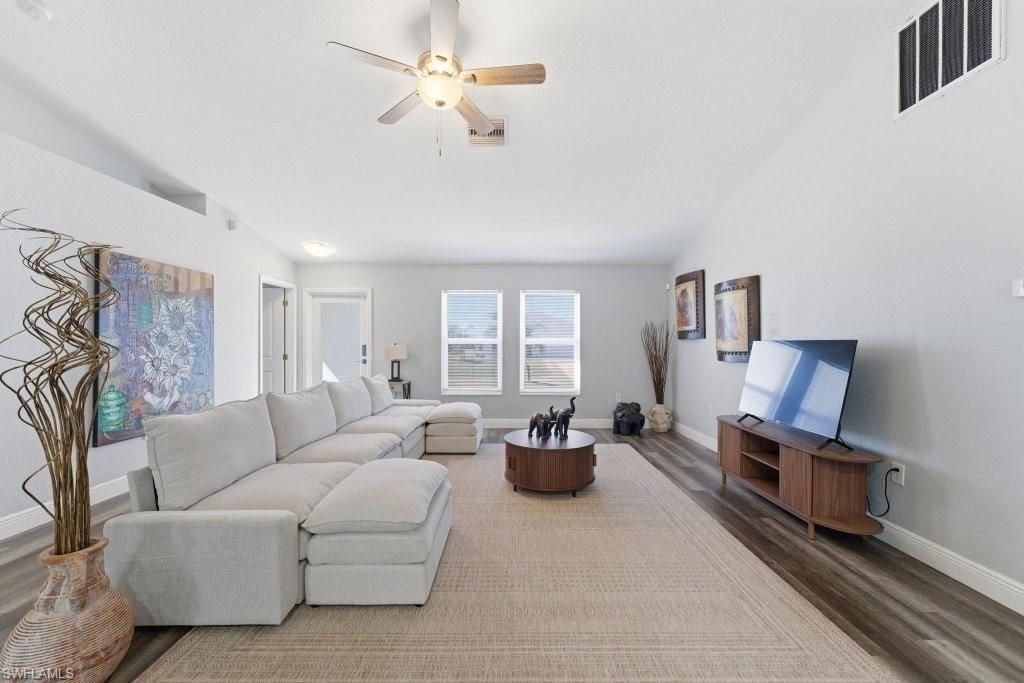 3909 NE 16th Ave, Cape Coral, FL 33909 Photo