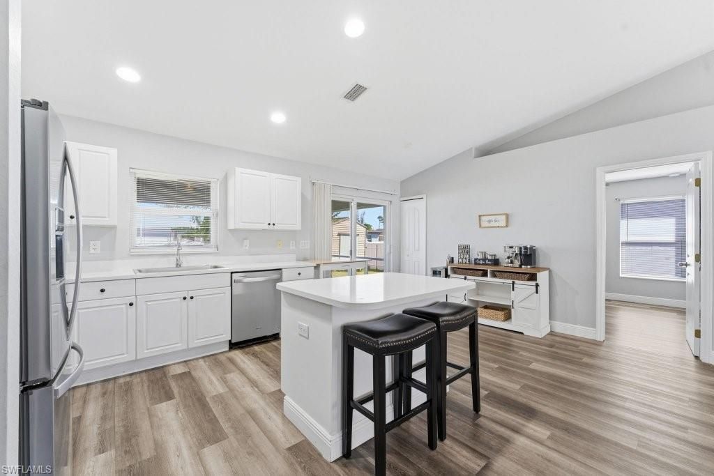 3909 NE 16th Ave, Cape Coral, FL 33909 Photo