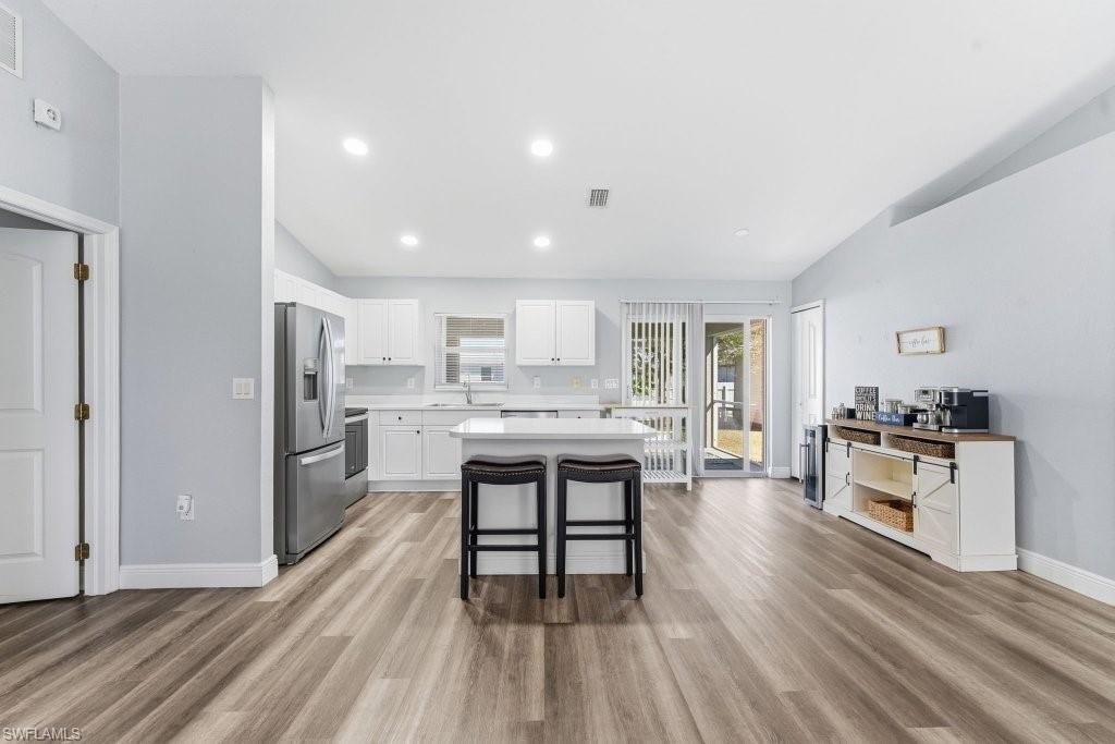 3909 NE 16th Ave, Cape Coral, FL 33909 Photo