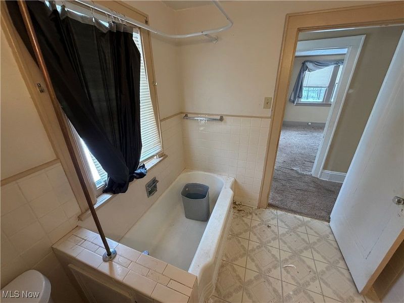 783 Leonard Street, Akron, OH 44307 Photo 25