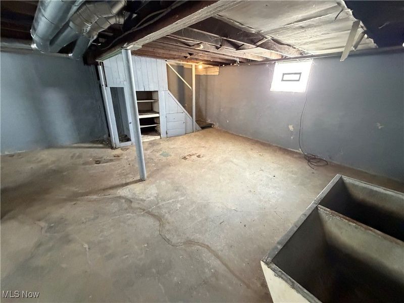 783 Leonard Street, Akron, OH 44307 Photo 32