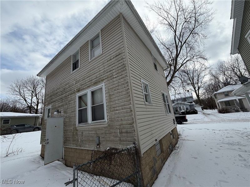 783 Leonard Street, Akron, OH 44307 Photo 37