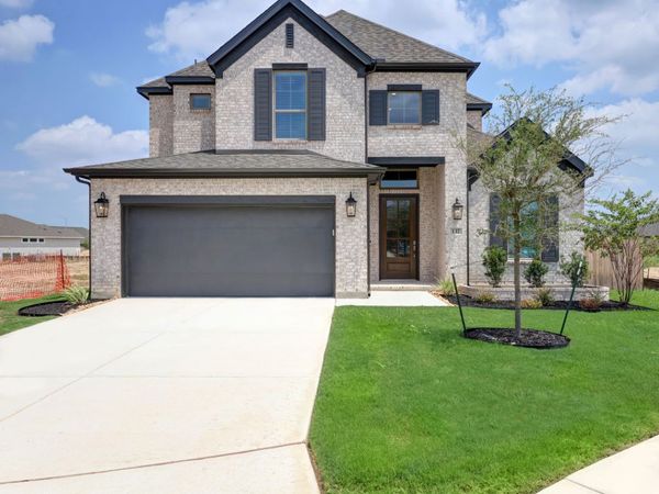 137 Cherrybark Oak, Castroville, TX 78009