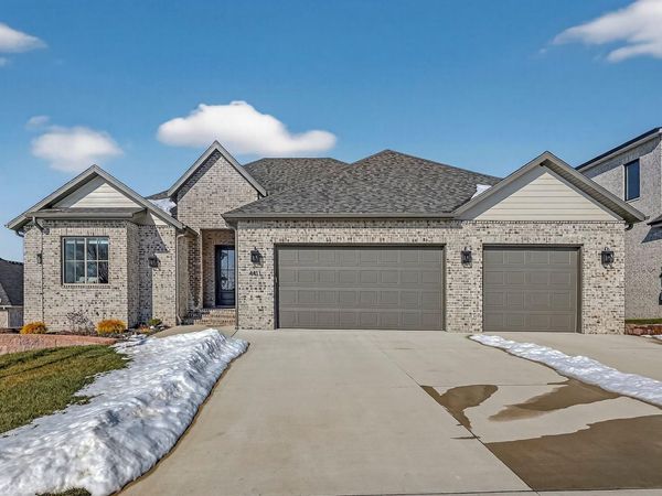 4411 E Hidden Oak Street , Springfield, MO 65802