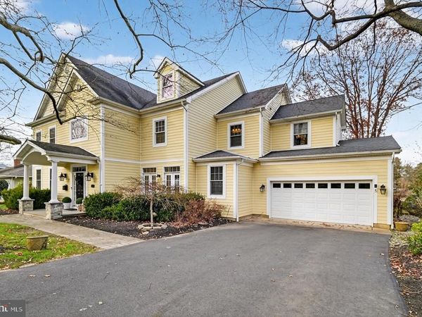 10 EVANS DRIVE, CRANBURY, NJ 08512