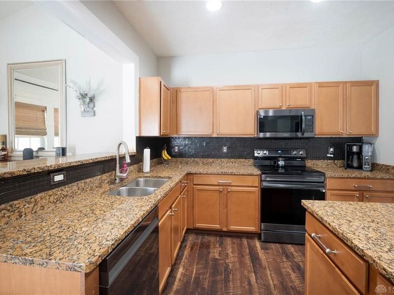 4385 Weber Drive, Beavercreek, OH 45430 Photo 11