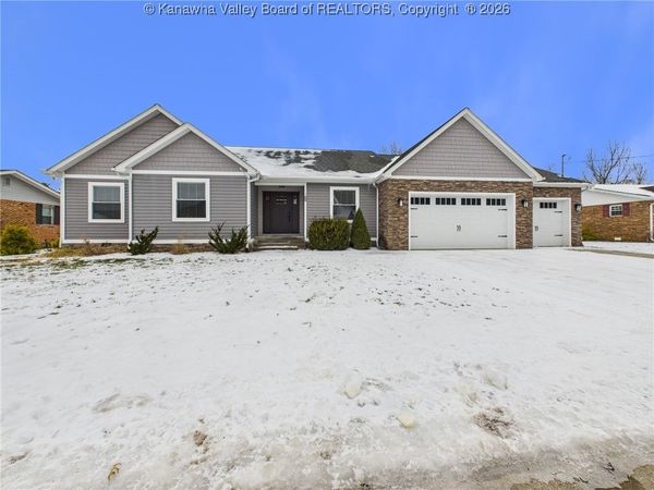 103 Limestone Drive, Eleanor, WV 25070