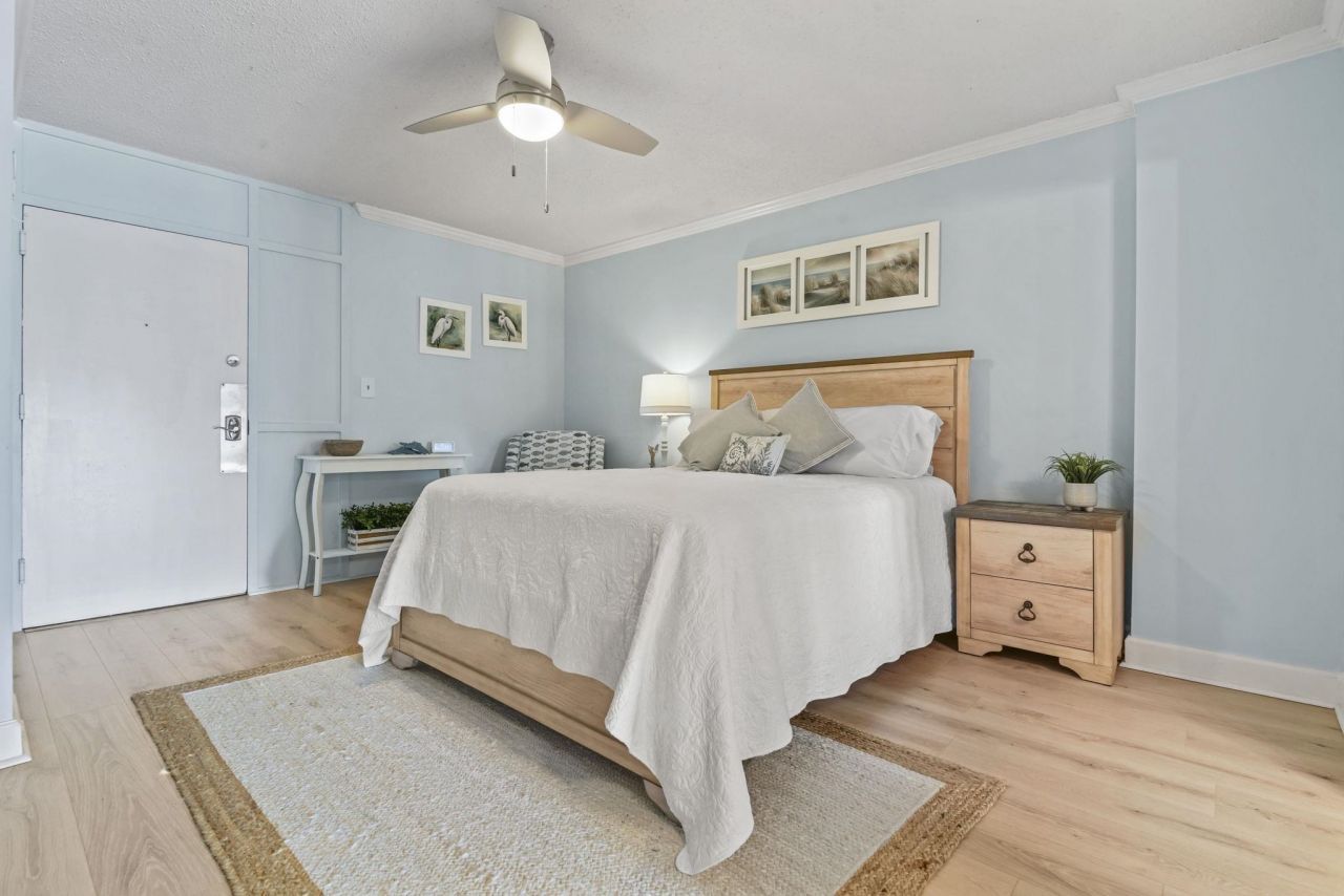 210 75th Ave. N Photo 10