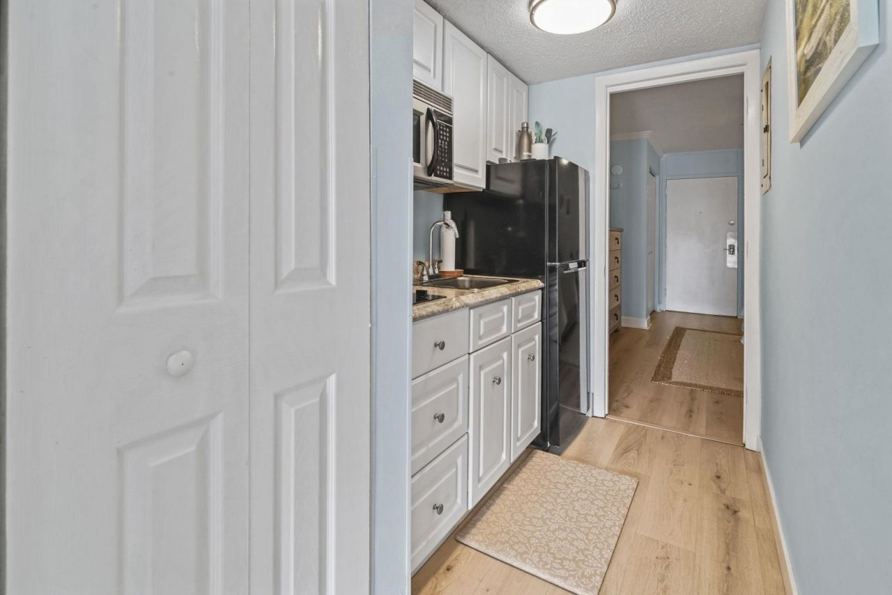 210 75th Ave. N Photo 15