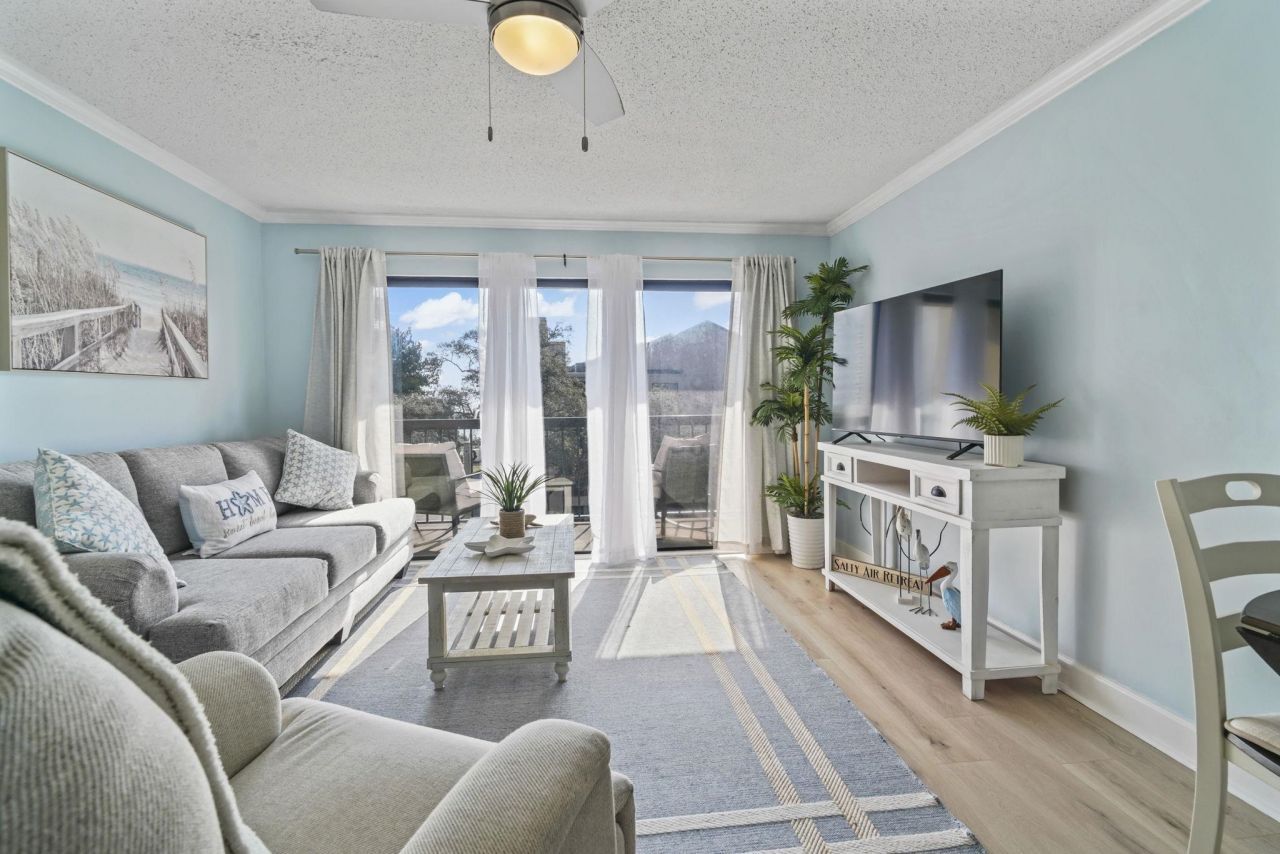 210 75th Ave. N Photo 23