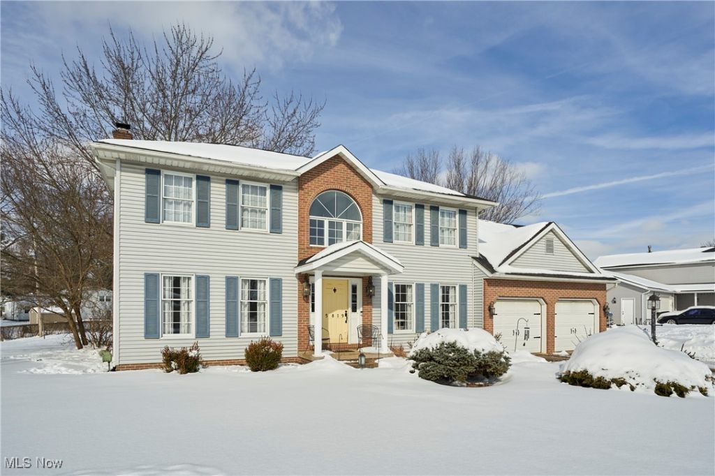 5819 Linder Circle Ne, Canton, OH 44721 Main Photo