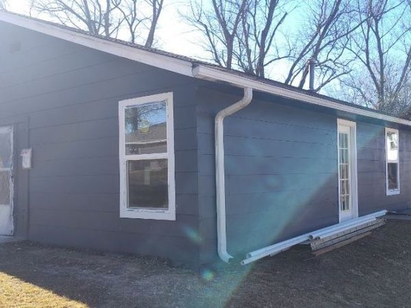 120 N Gunter Street, Siloam Springs, AR 72761