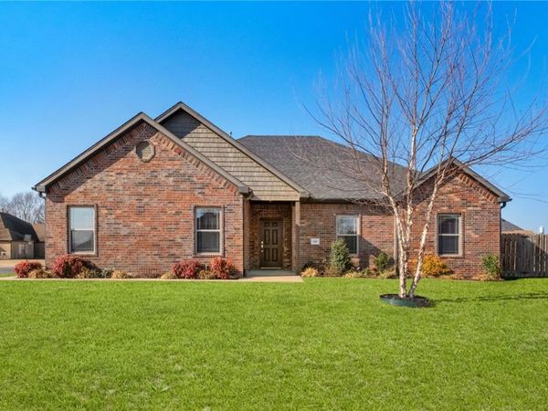 555 Harrison Street, Pea Ridge, AR 72751