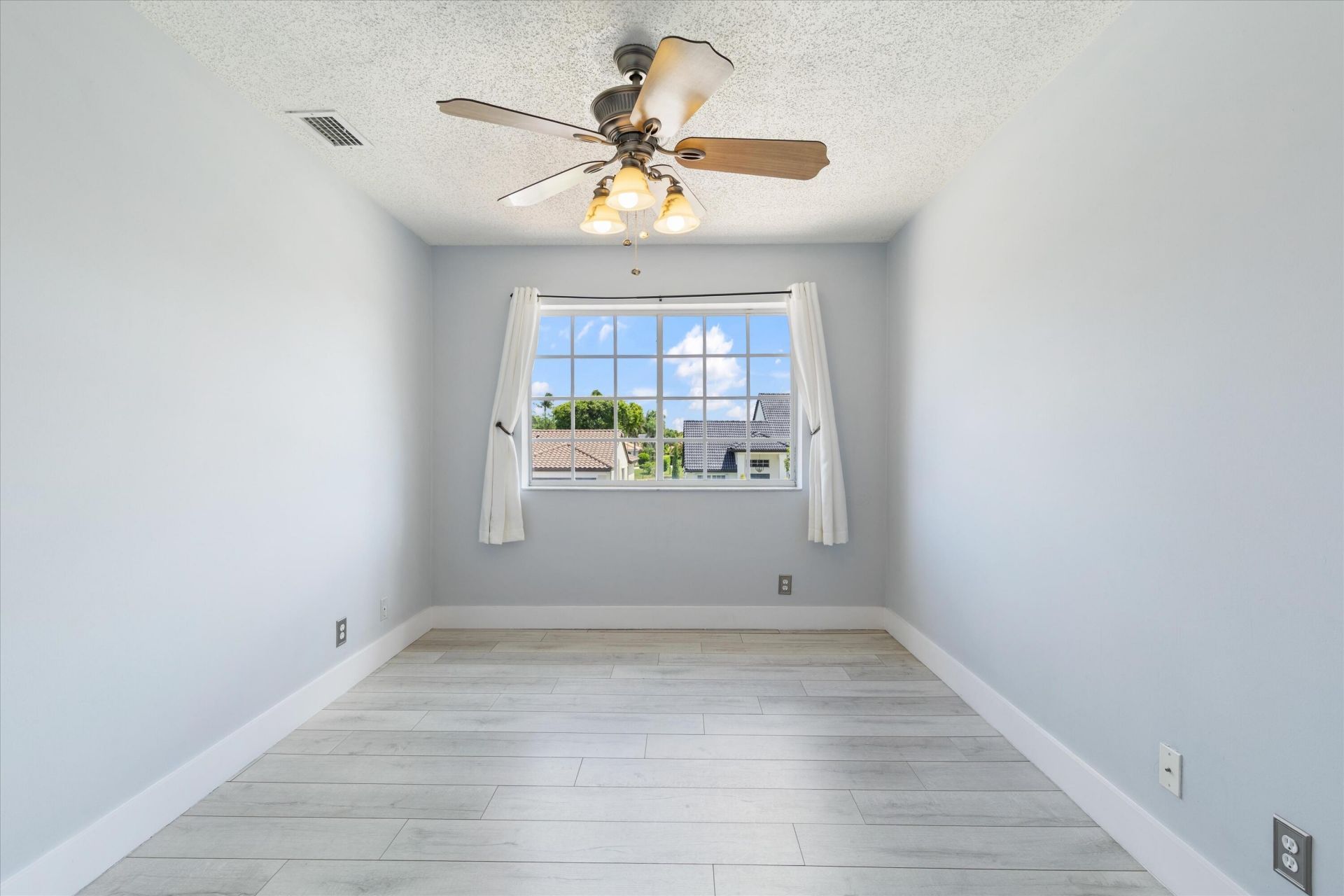 19321 NW 10th Street, Pembroke Pines, FL 33029 Photo