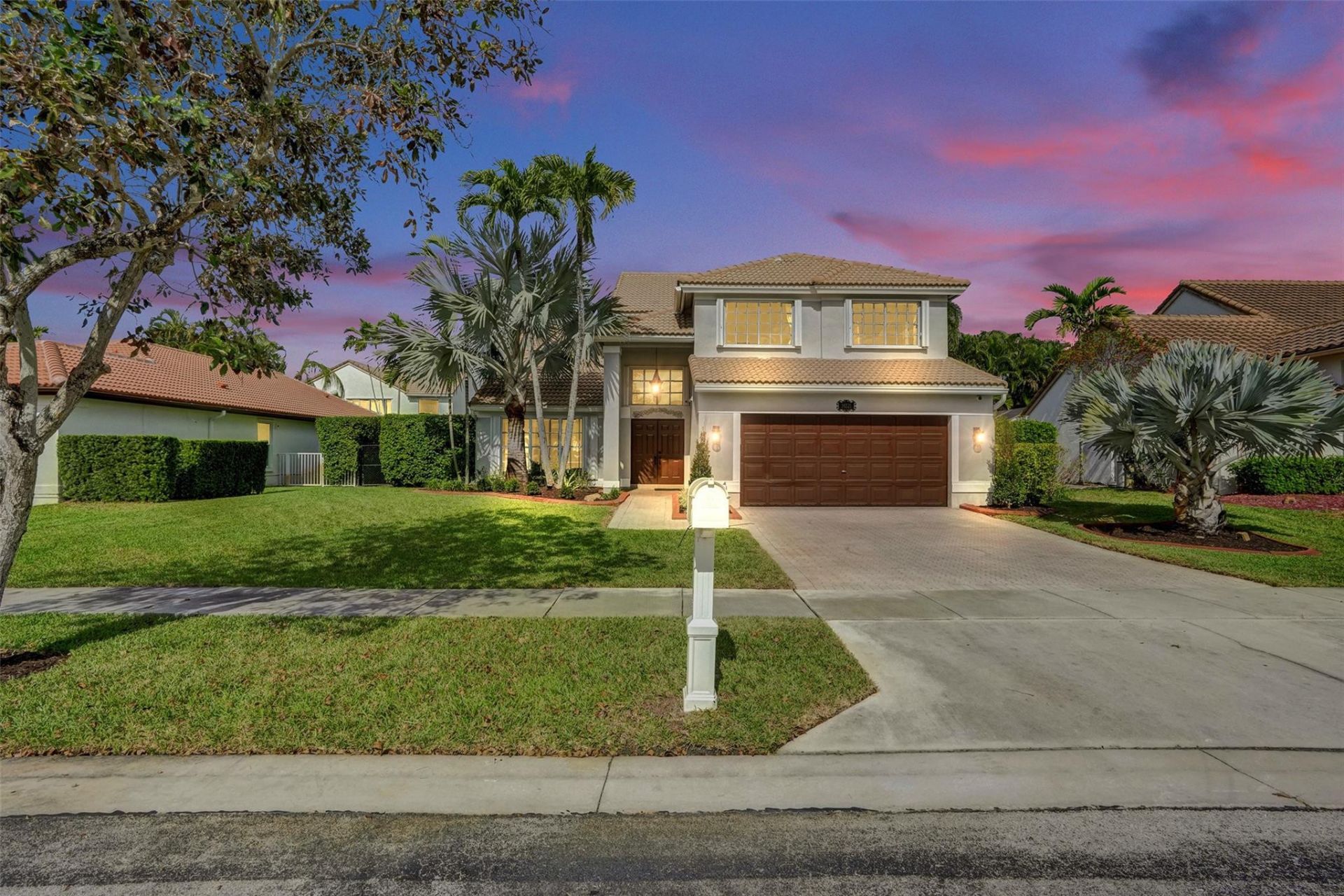 19321 NW 10th Street, Pembroke Pines, FL 33029 Photo