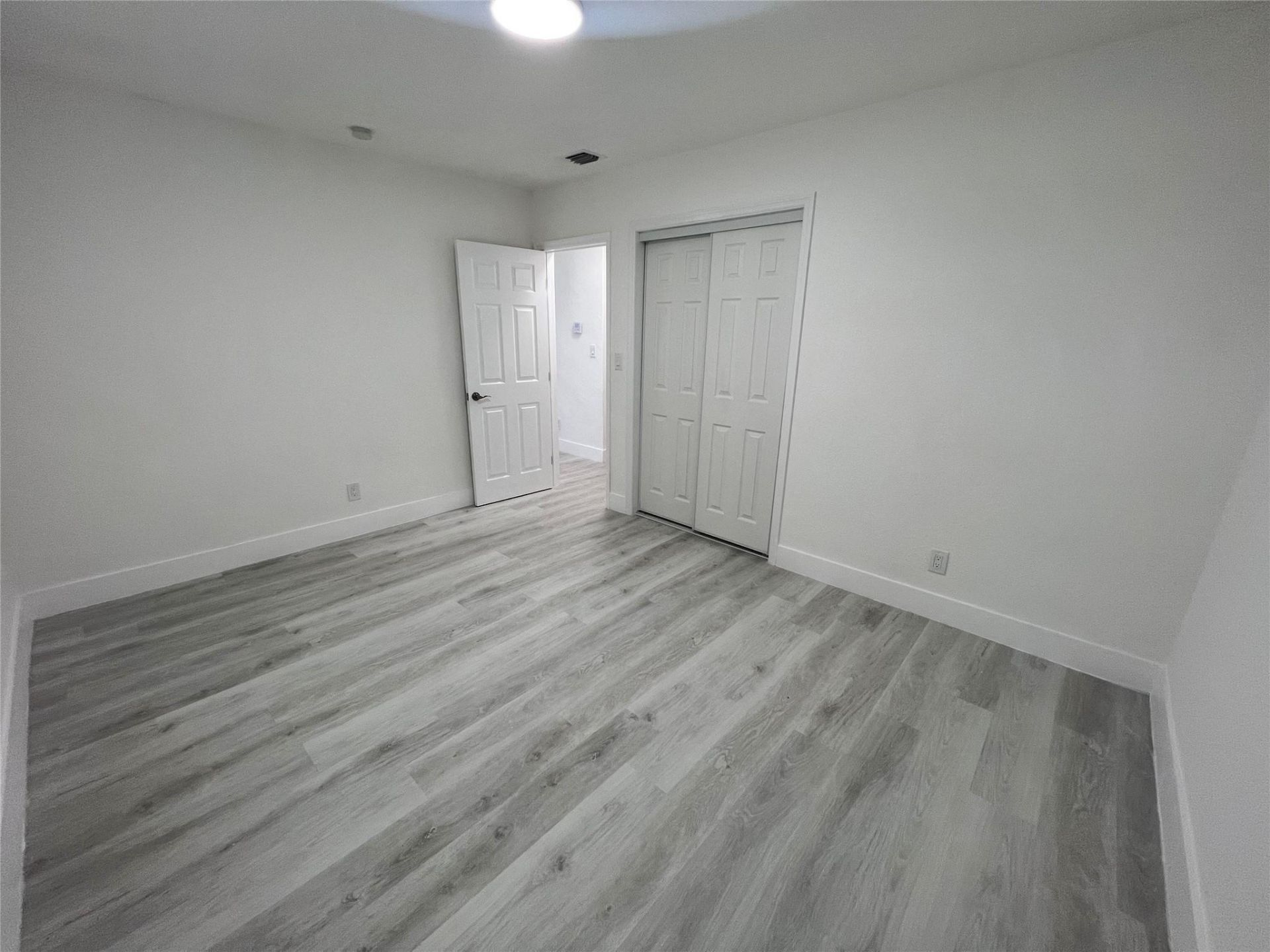 919 NW 102nd Street, Unit B, Miami, FL 33150 Photo