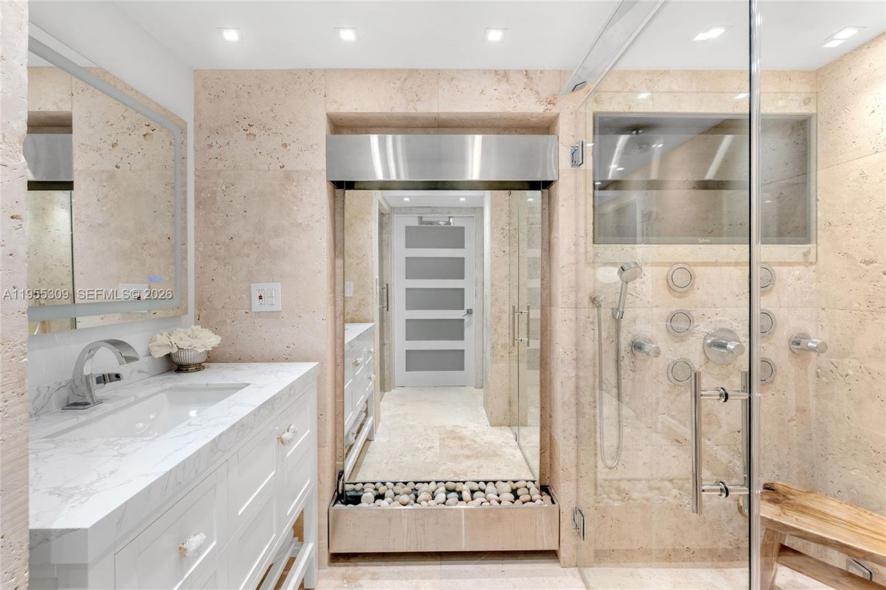 2443 Fisher Island Dr , Unit 5403, Miami, FL 33109 Photo