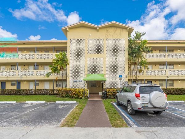 11960 NE 19th Dr, Unit 15, North Miami, FL 33181
