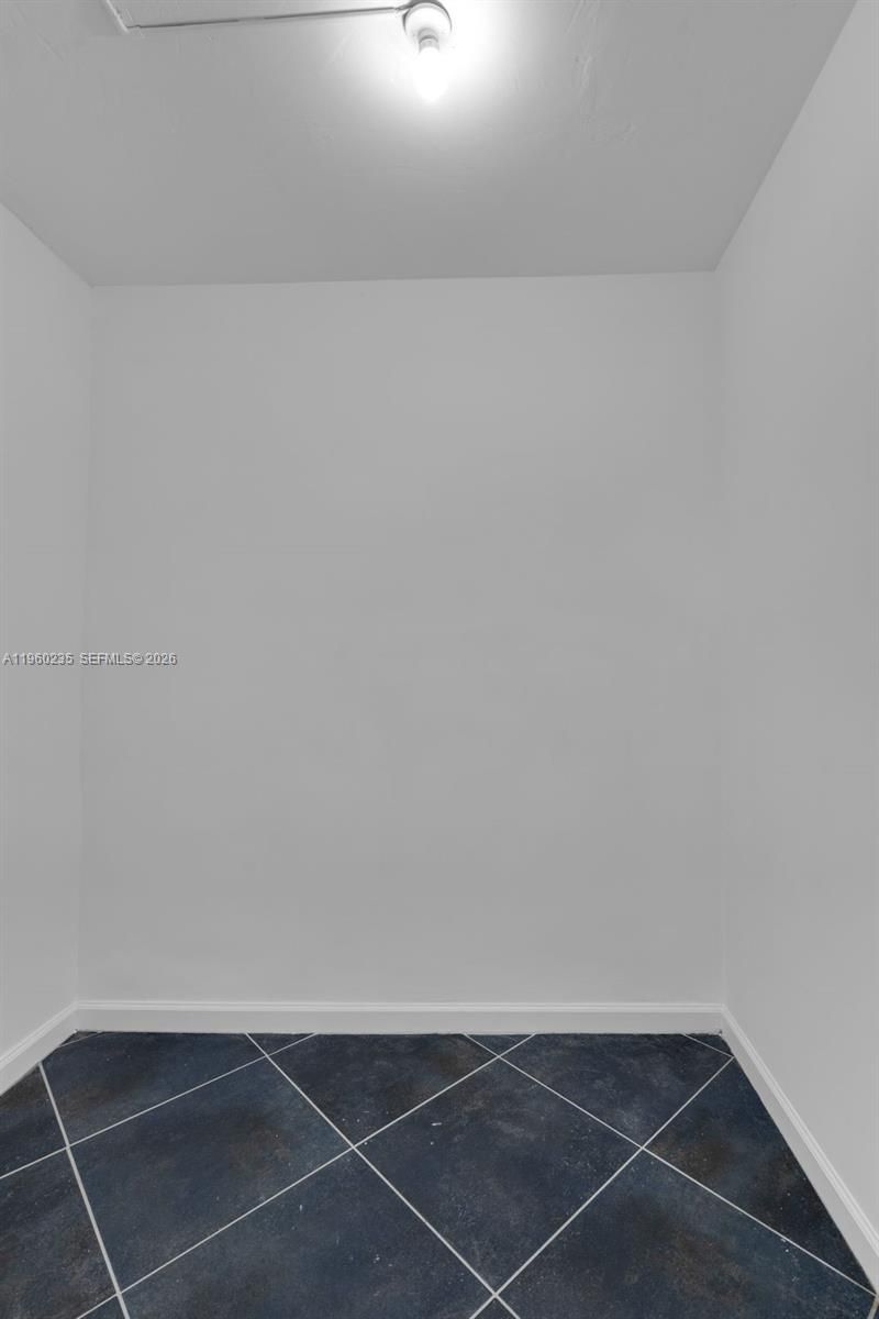 11960 NE 19th Dr, Unit 15, North Miami, FL 33181 Photo