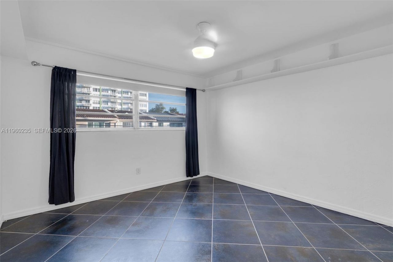 11960 NE 19th Dr, Unit 15, North Miami, FL 33181 Photo