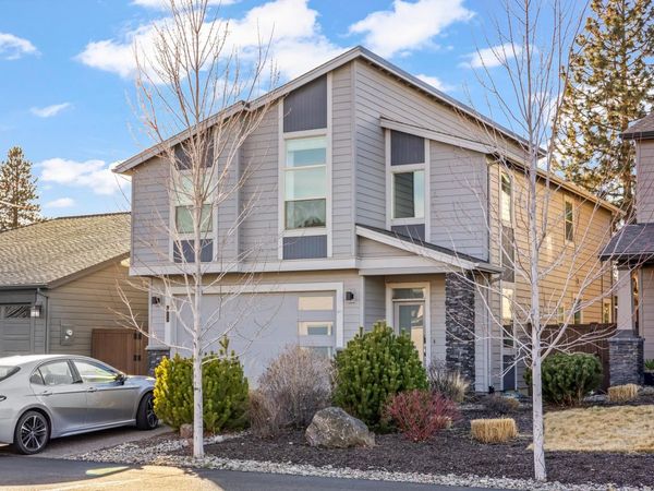 61108 SE Stari Most Loop, Bend, OR 97702