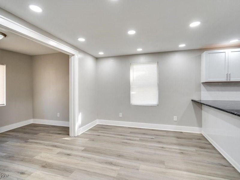 920 Bloomfield Avenue, Akron, OH 44302 Photo 10