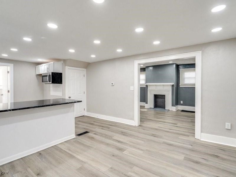 920 Bloomfield Avenue, Akron, OH 44302 Photo 12