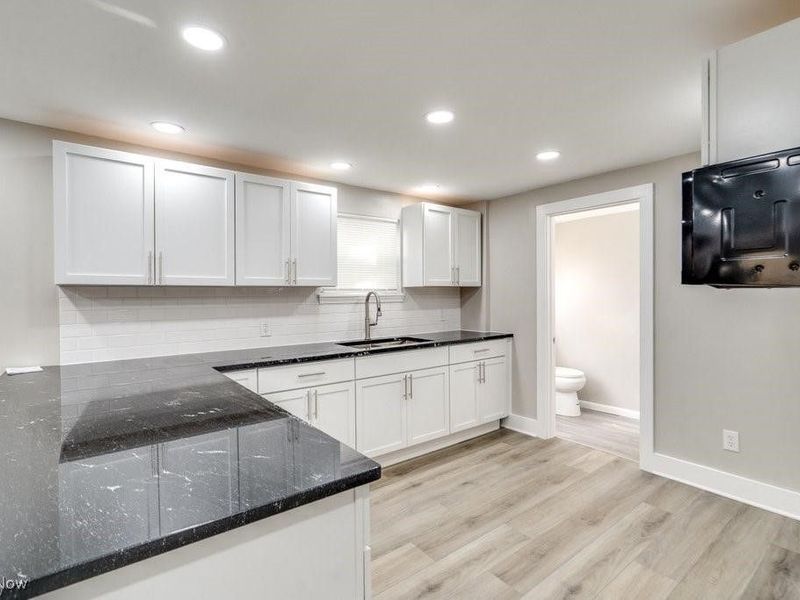 920 Bloomfield Avenue, Akron, OH 44302 Photo 17