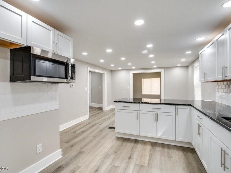 920 Bloomfield Avenue, Akron, OH 44302 Photo 20