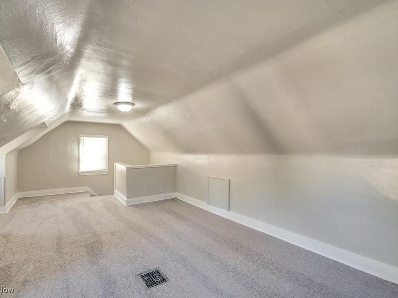 920 Bloomfield Avenue, Akron, OH 44302 Photo 36