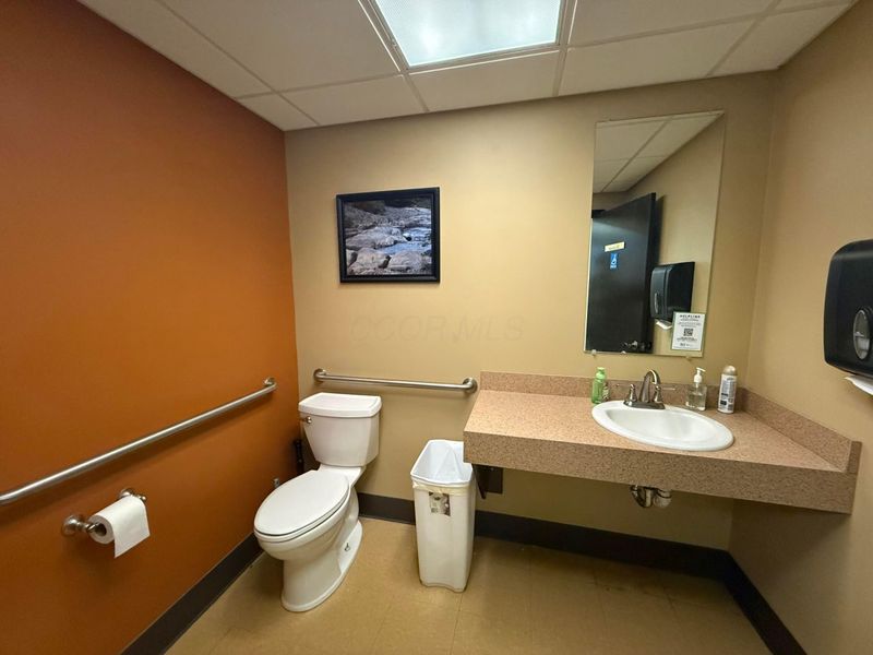 1043 Harding Memorial Parkway, Marion, OH 43302 Photo 20