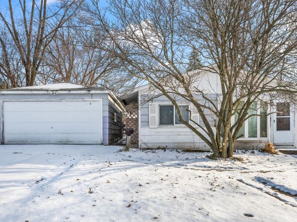 969 Berkley Street, Carpentersville, IL 60110