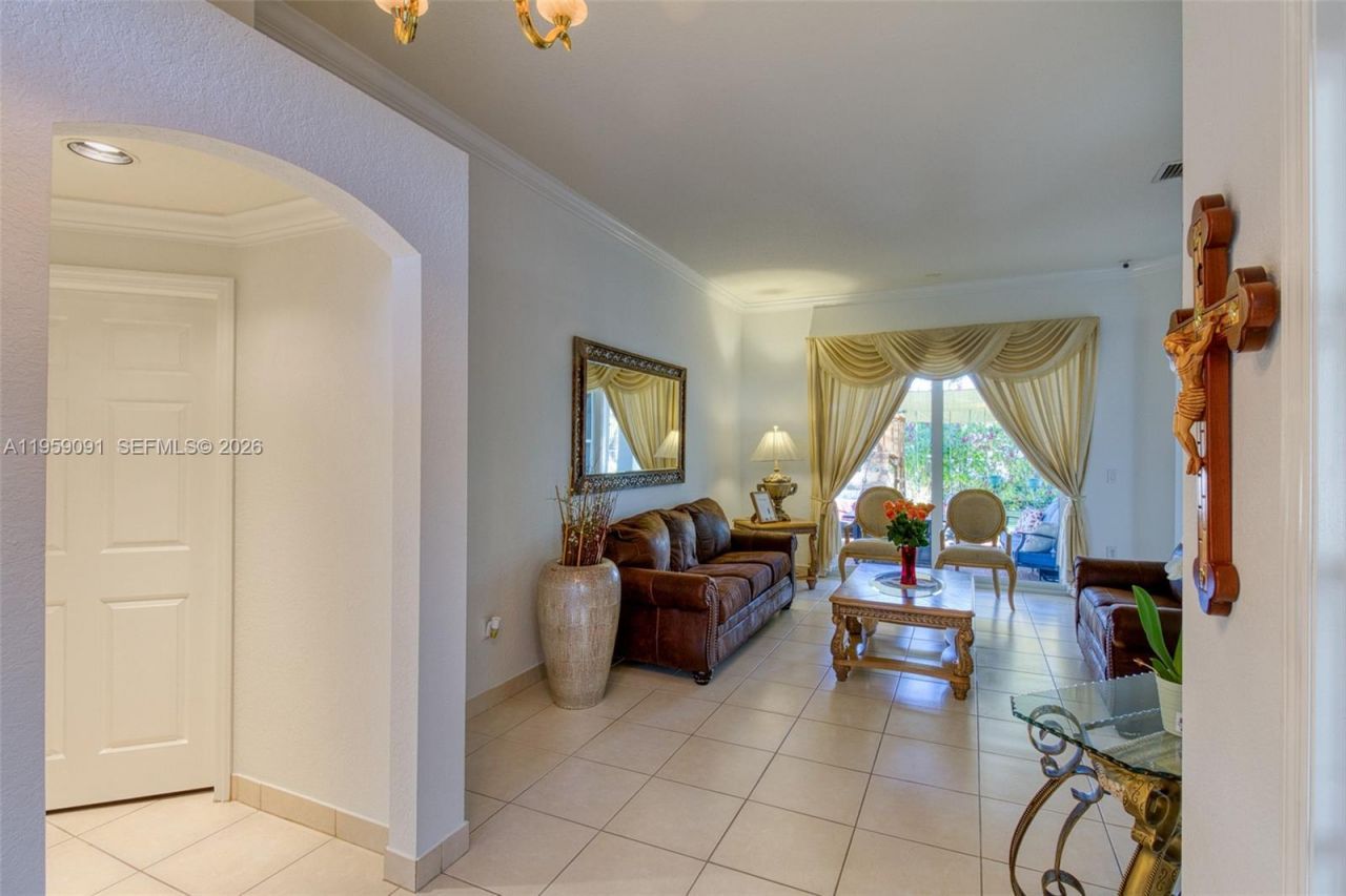 15959 SW 6th St, Pembroke Pines, FL 33027 Photo