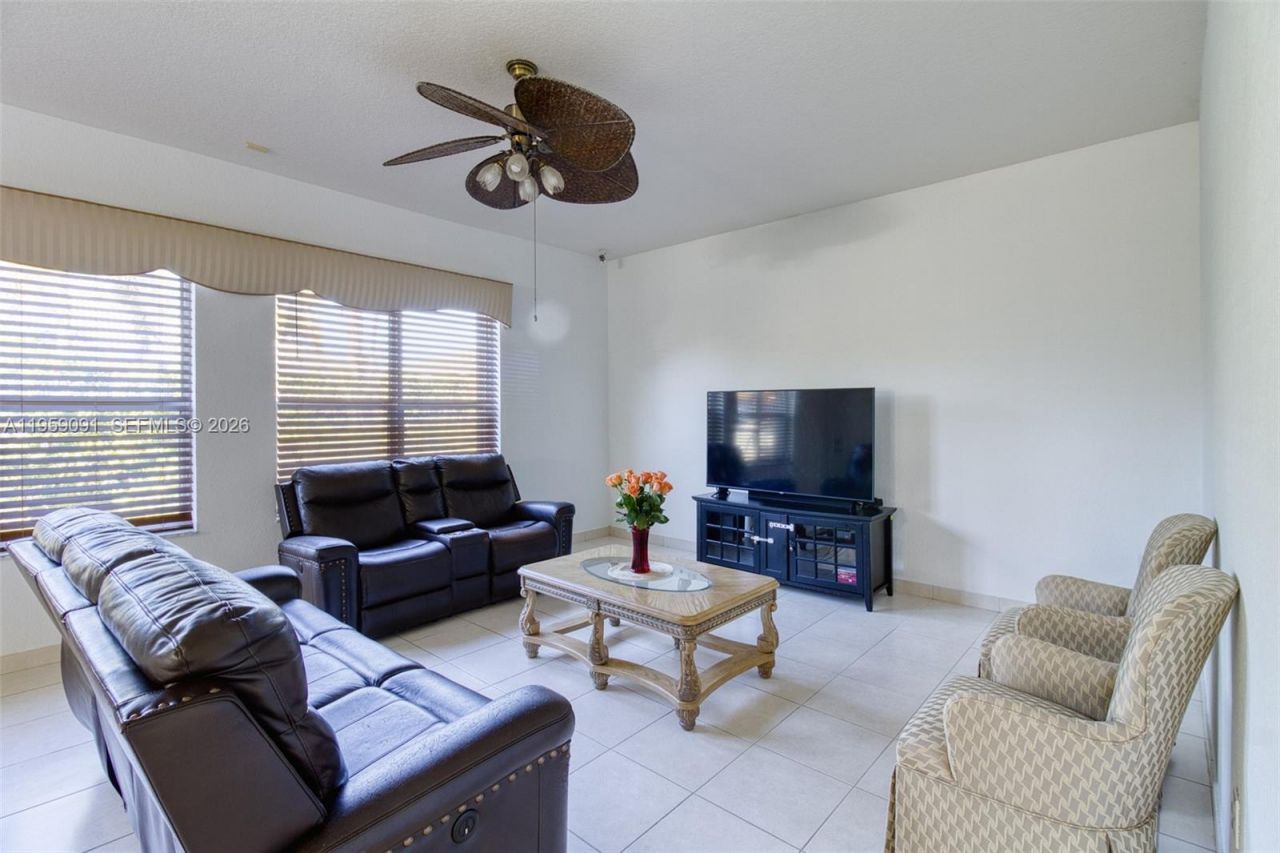 15959 SW 6th St, Pembroke Pines, FL 33027 Photo