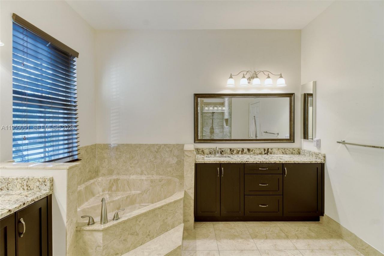 15959 SW 6th St, Pembroke Pines, FL 33027 Photo