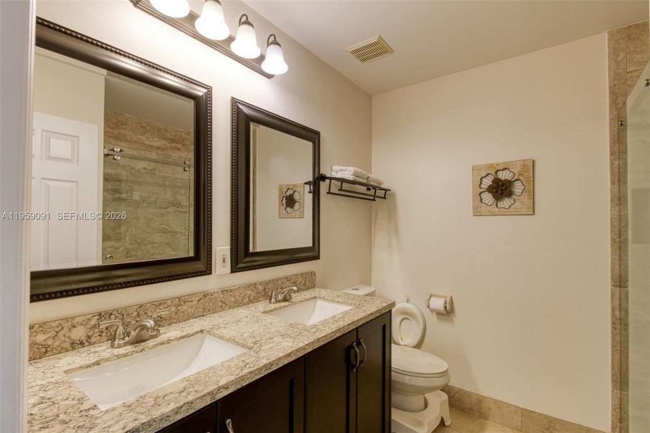 15959 SW 6th St, Pembroke Pines, FL 33027 Photo