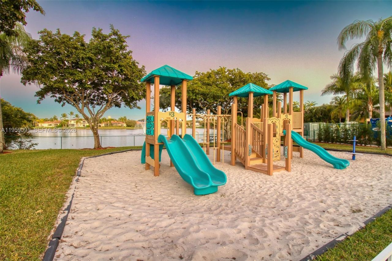 15959 SW 6th St, Pembroke Pines, FL 33027 Photo