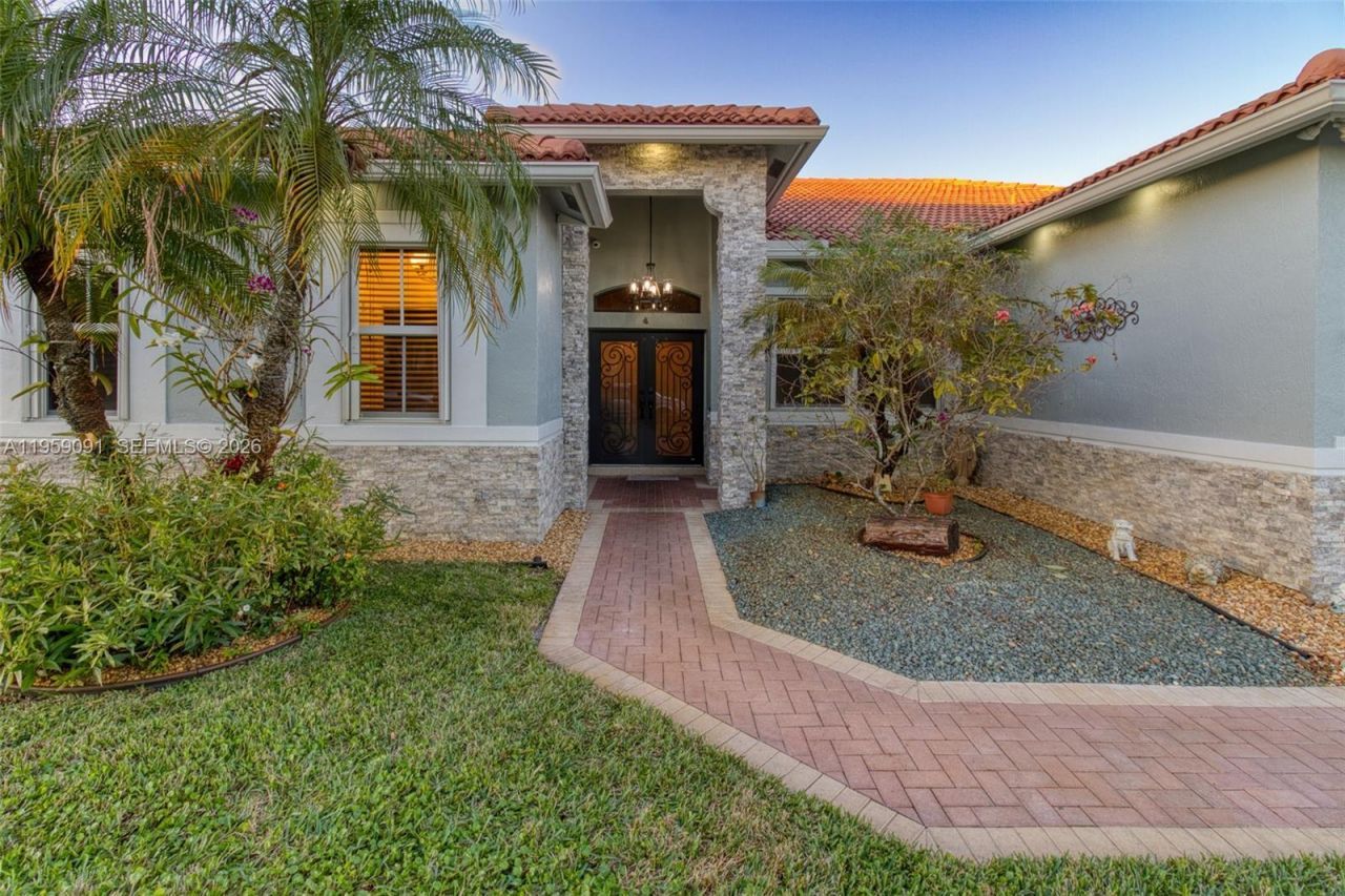 15959 SW 6th St, Pembroke Pines, FL 33027 Photo