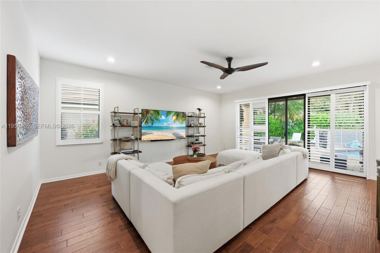 500 Cambridge Dr, Weston, FL 33326 Photo