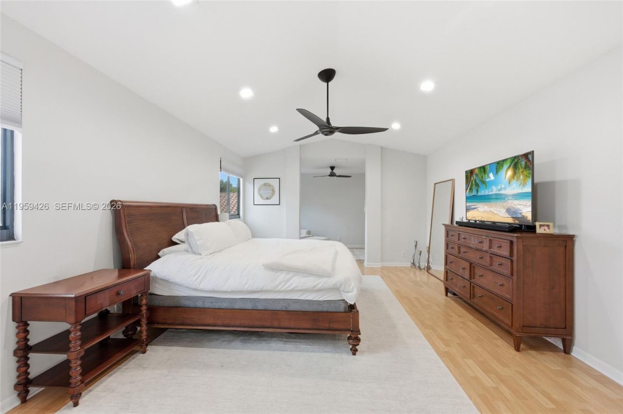 500 Cambridge Dr, Weston, FL 33326 Photo